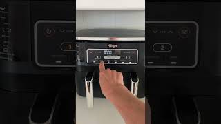 How to preheat a Ninja Dual Zone airfryer AF300UK [upl. by Goulet977]