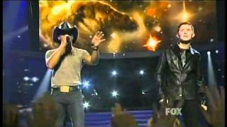 Scotty McCreery amp Tim McGraw  Live Like You Were Dying  American Idol 10 Finale  052511 [upl. by Emmons]