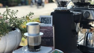 How to make Vietnamese Coffee with a quotPhinquot [upl. by Chara]