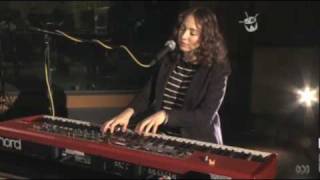 Regina Spektor covers Radiohead No Surprises on Triple J TV [upl. by Sajet]