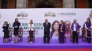 Día Internacional de las Mujeres [upl. by Lindly515]