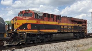 Railfanning Cordele ga 51323 Ft UP KCS BNSF amp Hornshows [upl. by Atinnek]