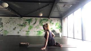 zwangerschapsyoga pregnancy yoga [upl. by Wons]