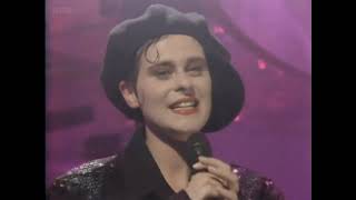 Lisa Stansfield  All Around The World Top Of The Pops 1989 [upl. by Peria]