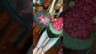 Creeproduction lagoona unboxing monster high [upl. by Aholah69]