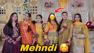 Mehndi Per Sab Cousins Ne Dance Kiya 💃  Mehndi Event 🥰 [upl. by Lavoie]