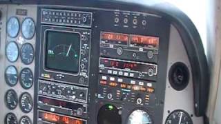 VFR Over Morehead Kentucky  Beechcraft Baron BIRD STRIKE  822 [upl. by Dick]