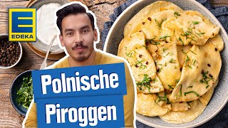 Polnische Piroggen Rezept  Gefüllte Teigtaschen aus der polnischen Küche [upl. by Penni]