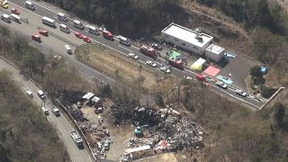 山陽道トンネルで多重事故 ２人死亡６０人以上搬送 広島 [upl. by Harlie765]