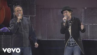 Joan Manuel Serrat Joaquín Sabina  Y Sin Embargo [upl. by Lynnett329]