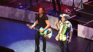 CARLOS VIVES EN ARGENTINA La gota fría HD [upl. by Airehs]