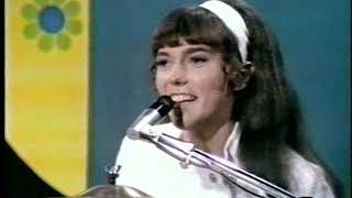 Karen Carpenter  DrummerSinger [upl. by Enneirdna]