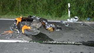 Tödlicher Motorradunfall Fahrer prallt gegen Wasserdurchlass [upl. by Notnel]