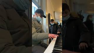 Piano gare de Grenoble moment cool plus applaudissements [upl. by Morna]