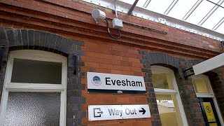 Evesham Train Station [upl. by Draw]