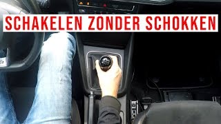 Schakelen  Zo schakel je een auto zonder te schokken [upl. by Tnilk]