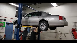 Everything wrong with my 2006 Lincoln Town Car  Part 1 Exterior [upl. by Thesda353]