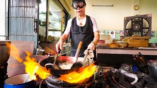 Thai Street Food Michelin Star  GIANT CRAB OMELET at Jay Fai ร้านเจ๊ไฝ in Bangkok Thailand [upl. by Treblig]