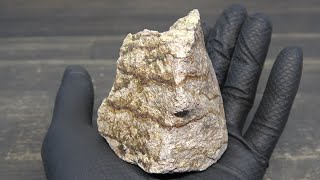 滝で拾ったピンクの石を磨いてみた Stone polishing [upl. by Lanevuj549]