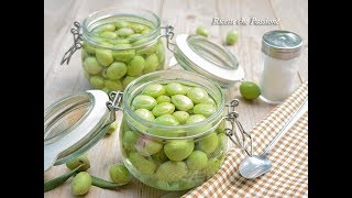 Olive in salamoia  Ricetta calabrese  Facili e veloci solo acqua e sale  Ricette che Passione [upl. by Nenney49]