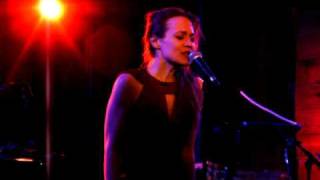 Fiona Apple Extraordinary Machine Live part 2 2009 [upl. by Schluter]