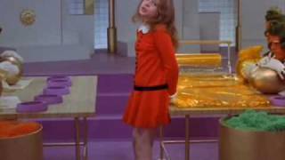 Veruca Salt Willy Wonka y la Fábrica de Chocolate Español Latino 1971 [upl. by Ettari]