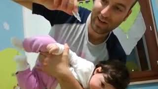 Eseguire perfetti lavaggi nasali ai bambini senza farli piangere Tutorial perfect nasal rinse [upl. by Habas]