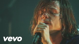 Cage The Elephant  Shake Me Down Live From The Vic In Chicago [upl. by Worthy370]