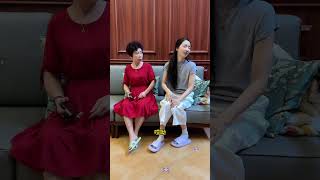 婆婆说：这叫不是一家人不进一家门！ 婆媳 funny 婚后生活 搞笑 [upl. by Vick]