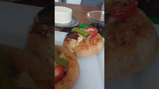 Çay varmı Çay çay shortvideo food minipizza Pizza 🍕 gülsinsfoodpalace foodie [upl. by Grote]