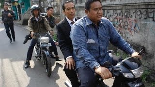 Jokowi Naik OjekSosok Capres 2014 Yang SederhanaJKW4P [upl. by Tepper]