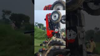 Dunger stunt 😅 trending funny nishudaswal nishudeshwal nishudeswalstunt farming farming [upl. by Seena]