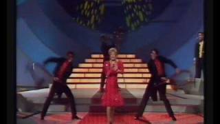 Birthe Kjær  Vi maler byen rød  dansk melodi grand prix 1989 sang nr 1 [upl. by Niwroc54]