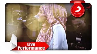 FATIN  Aku Memilih Setia Acoustic Version [upl. by Einnig891]