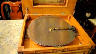 155quot Regina Music box plays quotAdeste Fidelisquot [upl. by Atirehs]