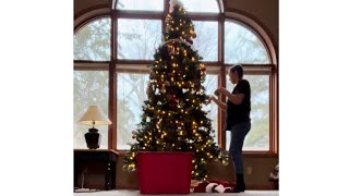 Undecorating The Christmas Tree 🌲 [upl. by Olivero]