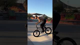 Jalado sesh uasis🥳✌🏽 bmx [upl. by Absalom19]