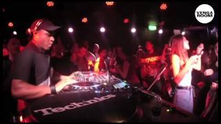 DJ EZ proving his 24ct status in the Vengaroom [upl. by Pressey287]