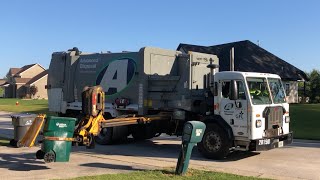 Advanced Disposal Lid Flipping New Way Sidewinder Garbage Truck [upl. by Rosner432]