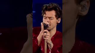 HARRY STYLES canta AS IT WAS en los BRIT AWARDS 2023 ❤  LOS40 shorts [upl. by Hgielrebma]