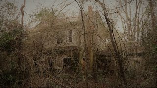 ABANDONED PLANTATION HOUSE Found In Georgia 190 Years Old [upl. by Nidnarb]