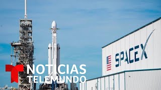 La NASA y Space X aplazan el lanzamiento de su primera misión tripulada por mal clima  Telemundo [upl. by Sidman]