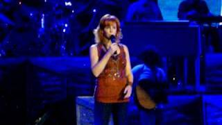 Kelly Clarkson and Reba McEntire Does he love you [upl. by Alonzo]