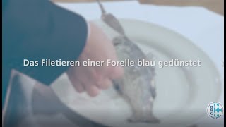 Das Filetieren einer Forelle blau gedünstet Prüfungsvorbereitung im Gastronomie Service [upl. by Eseela]