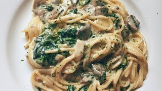 HOW TO Quick and Easy Creamy Mushroom Spinach Pasta [upl. by Dav]