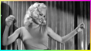 RED RIVER ROCK 2017  HD  short clip of Mamie Van Doren [upl. by Nnaaihtnyc121]