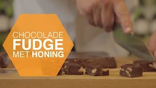 Chocoladefudge met Honing en Amandelen recept  The Honey Project [upl. by Parsons337]