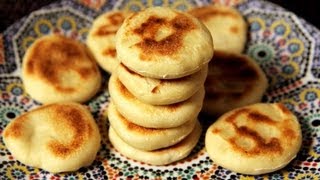 Alias Tips Batbout  Cute Little Moroccan Breads [upl. by Ellocin]