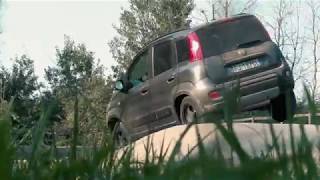 Fiat Panda 4x4  Il vero stile è quello off road [upl. by Notxed948]