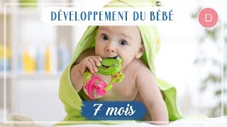 Développement de bébé  7ème mois [upl. by Celin]